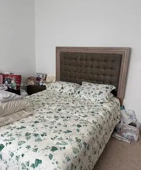 493 NE 4th St, Florida City FL 33034 photo 2