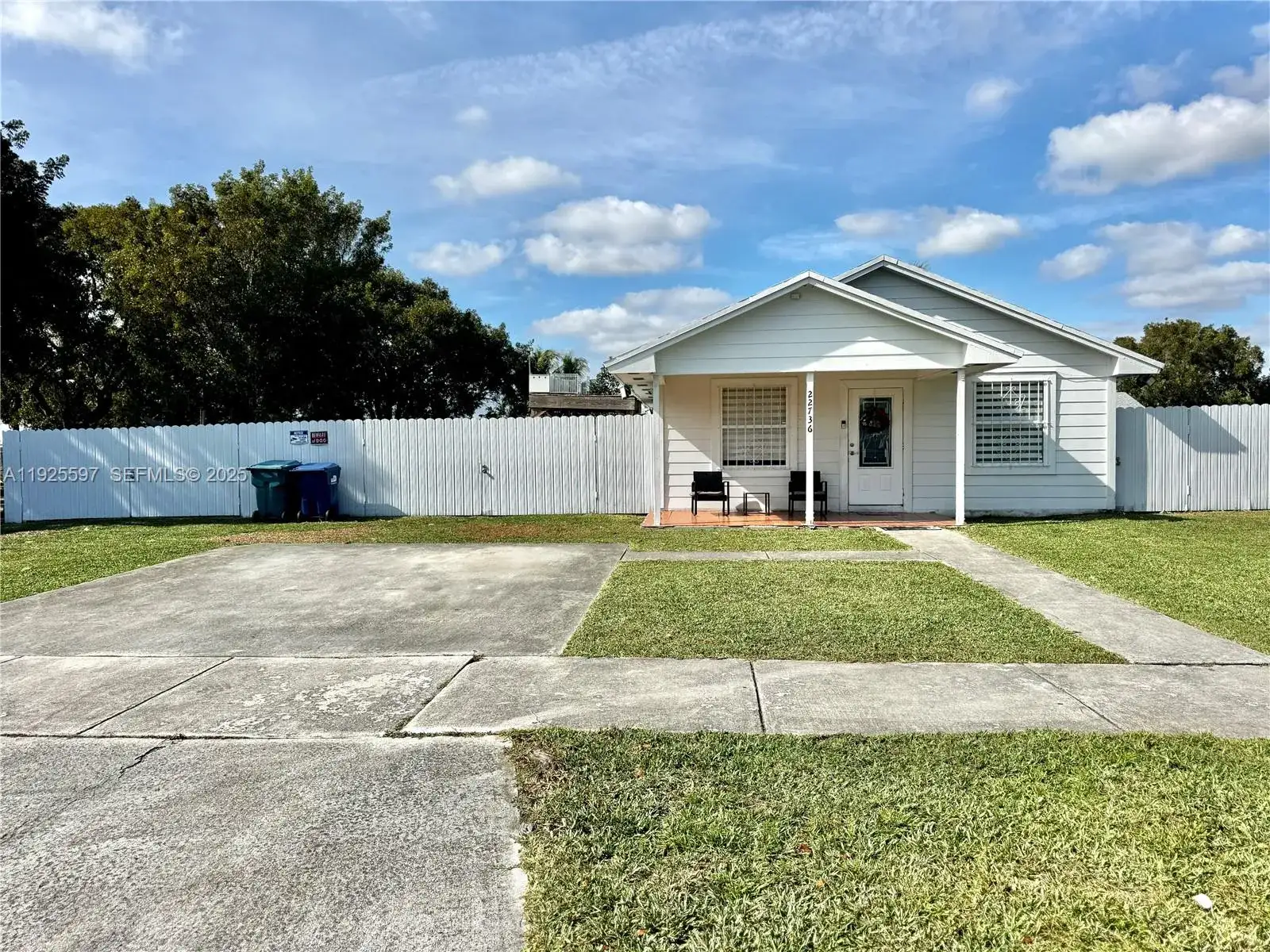 22736 SW 114th Pl, Miami FL 33170 photo 2