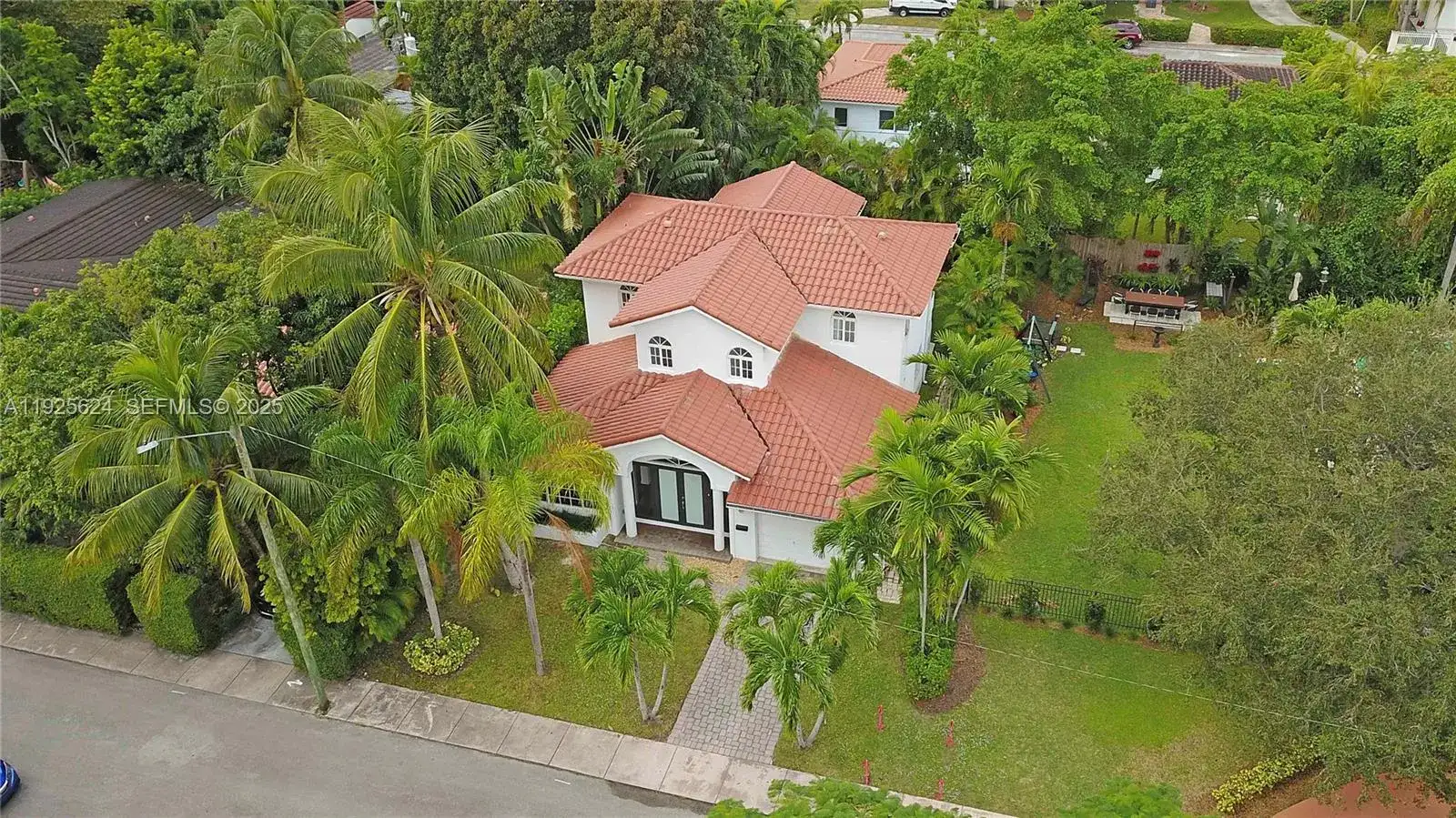 832 Wallace Street, Coral Gables FL 33134 photo 4