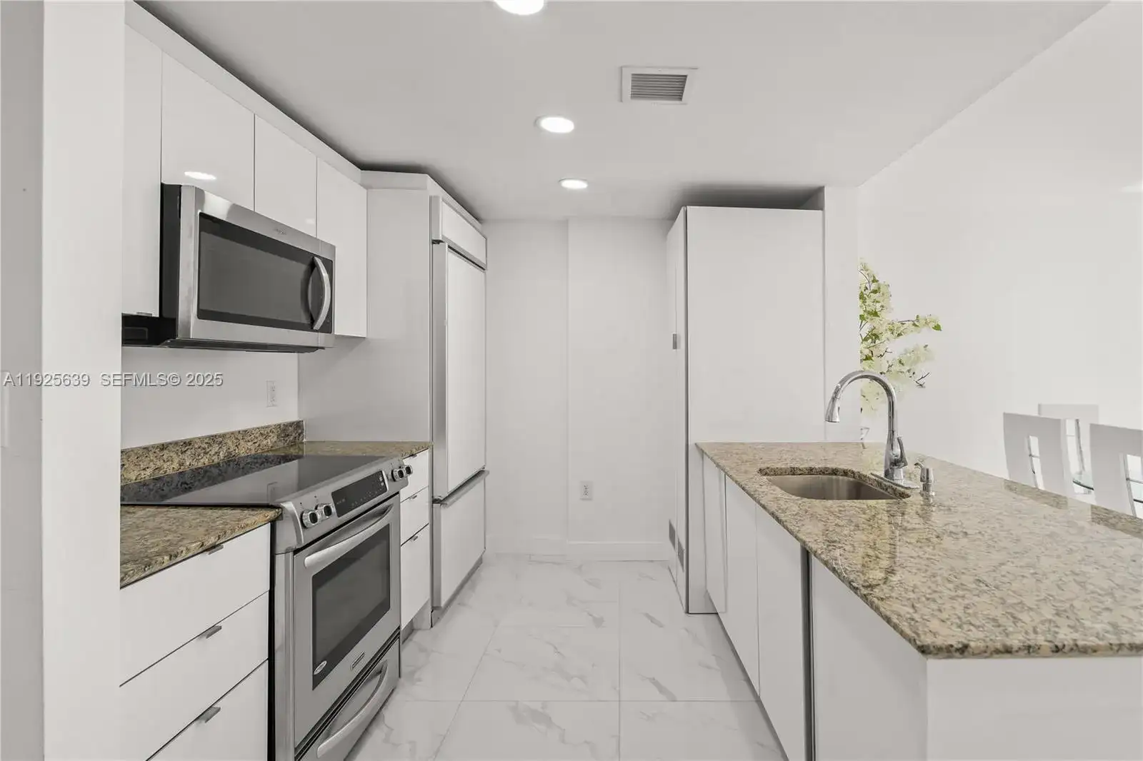 10275 Collins Ave # 514, Bal Harbour FL 33154 photo 5