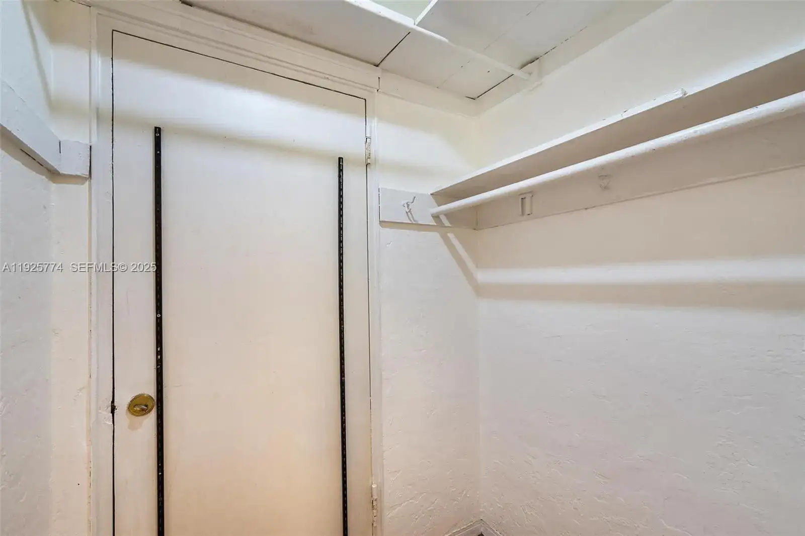 1611 Euclid Ave # 8, Miami Beach FL 33139 photo 4