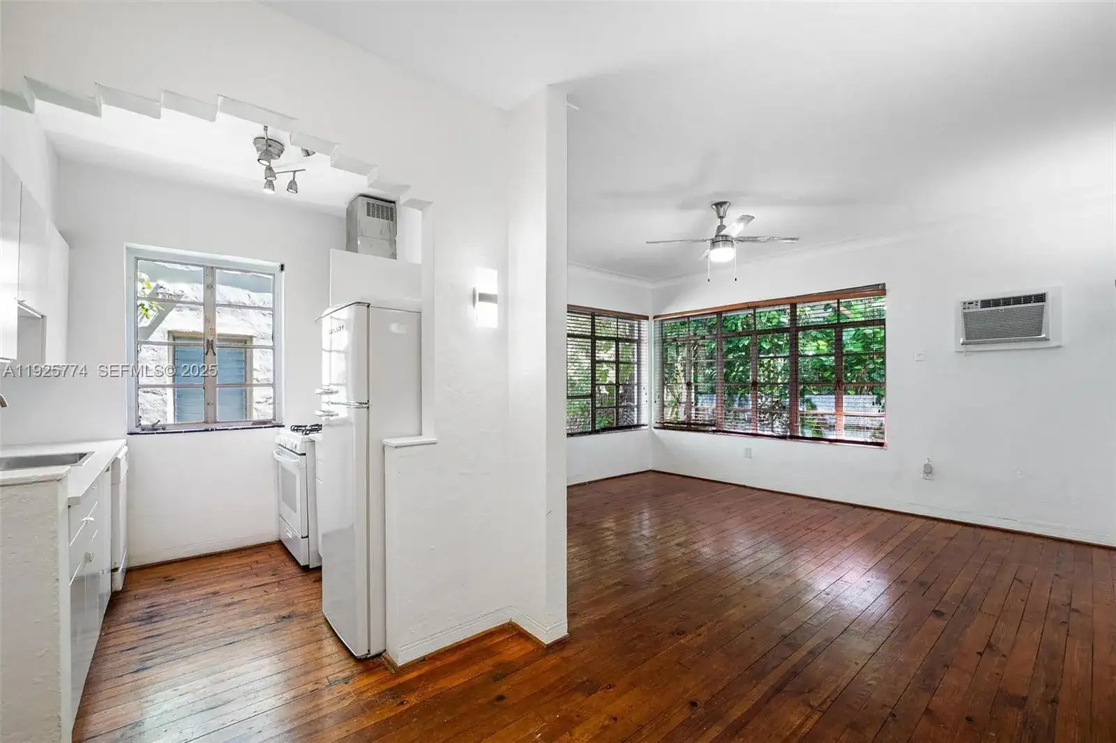 1611 Euclid Ave # 8, Miami Beach FL 33139 photo 5