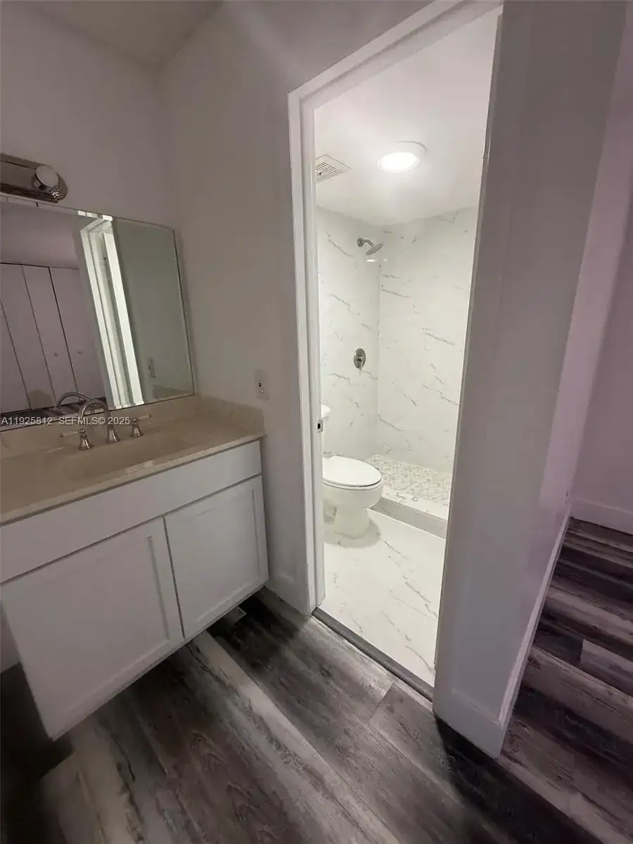 19821 SW 114th Ave # 121, Miami FL 33157 photo 5