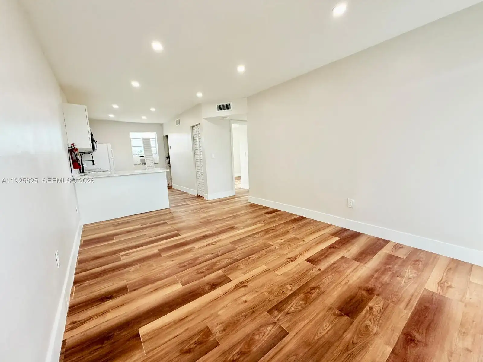 4801 NW 33rd Ave # 3, Miami FL 33142 photo 3