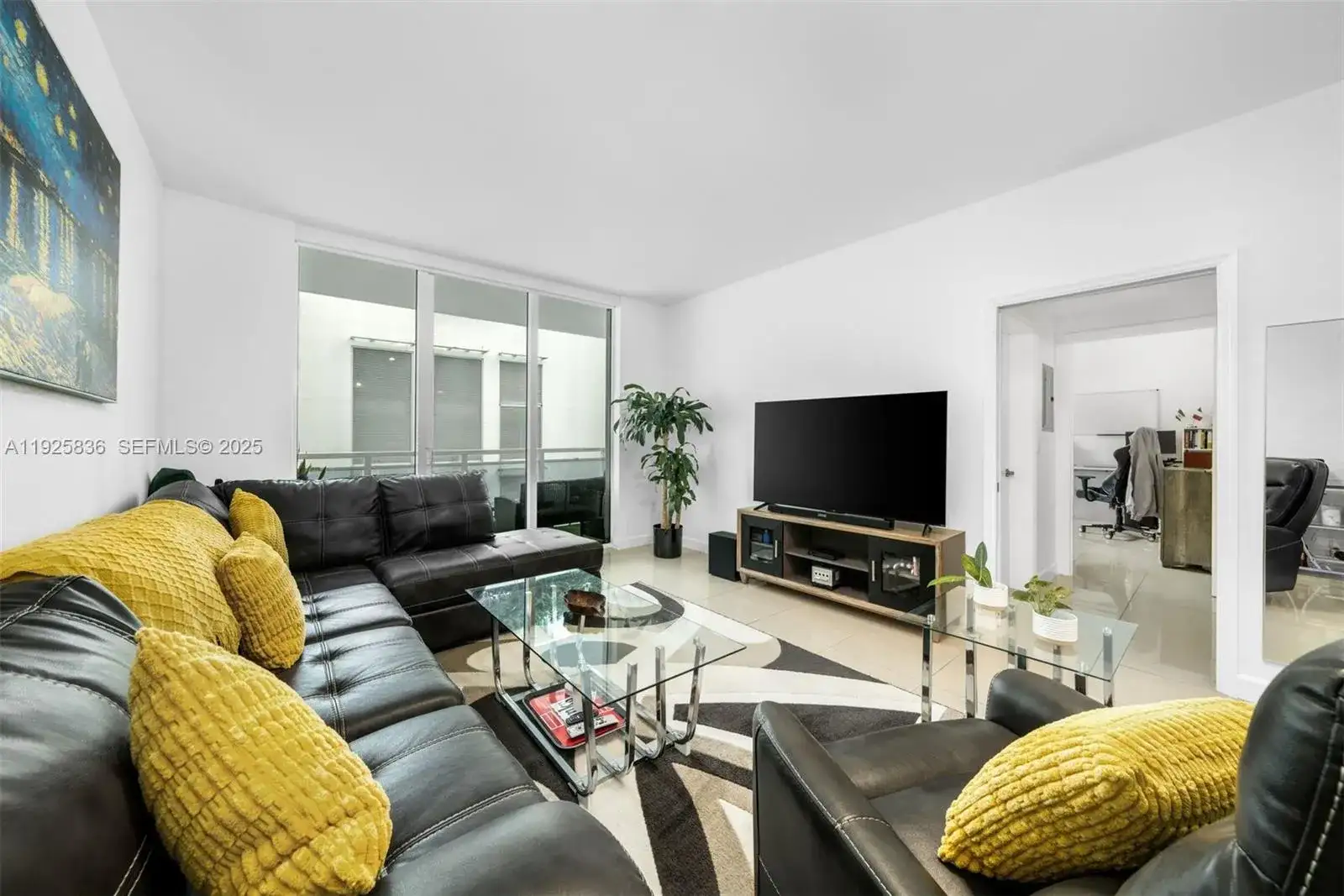950 Brickell Bay Dr # 803, Miami FL 33131 photo 2
