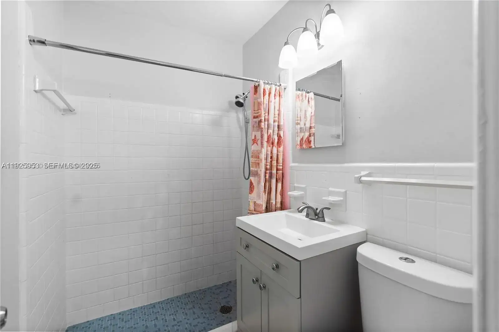 570 W 46th Pl # 0, Hialeah FL 33012 photo 2