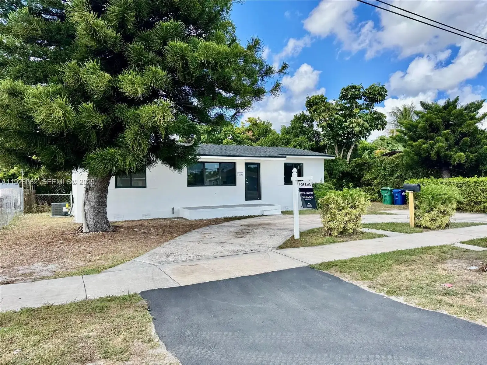 15300 NW 32nd Ave, Miami Gardens FL 33054 photo 2