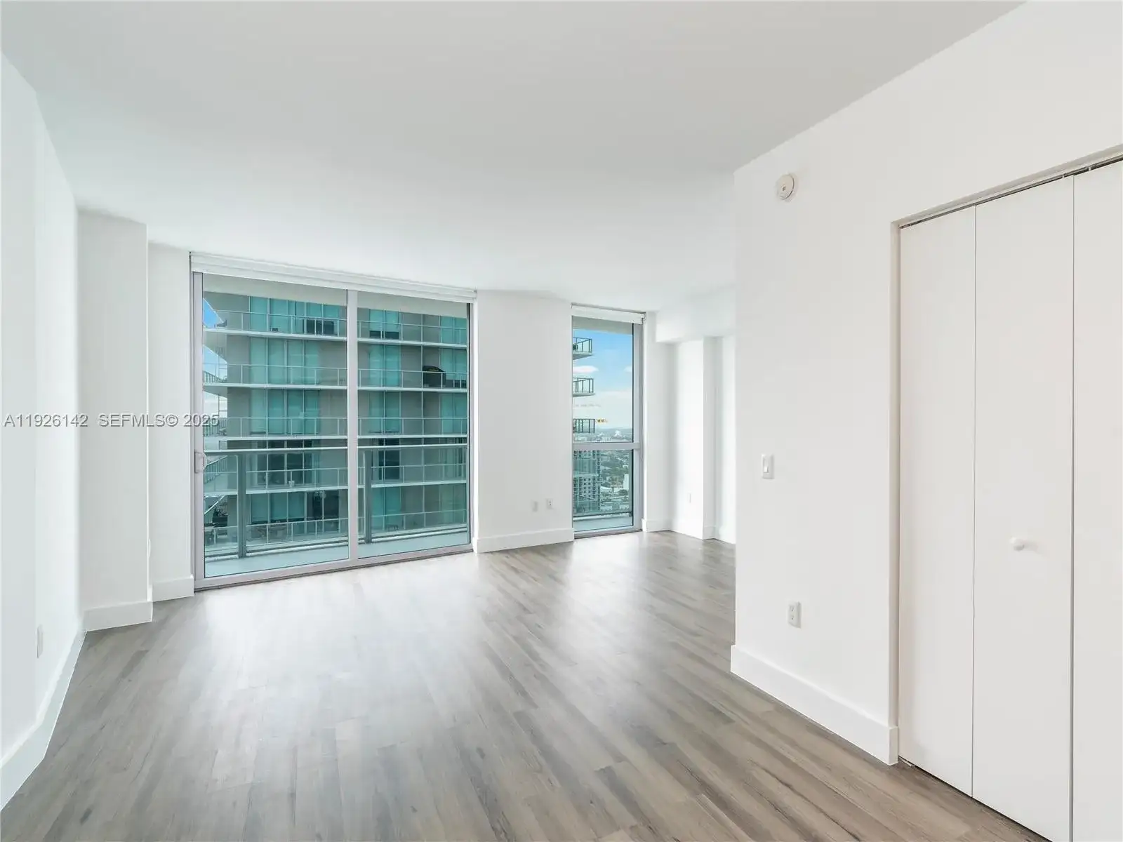 1100 S Miami Ave # 3505, Miami FL 33130 photo 5