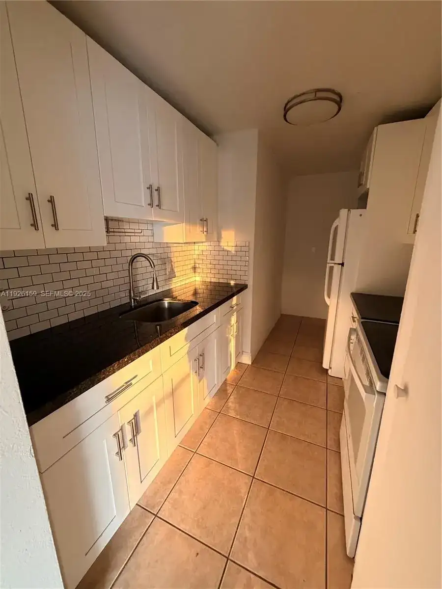 7250 SW 94th Pl # B8, Miami FL 33173 photo 5