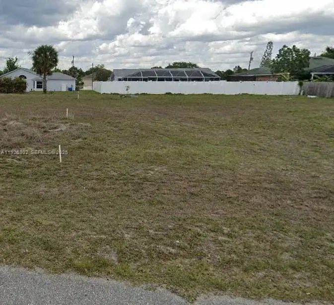 1805 NE 27TH TERR, Cape Coral FL 33909 photo 2