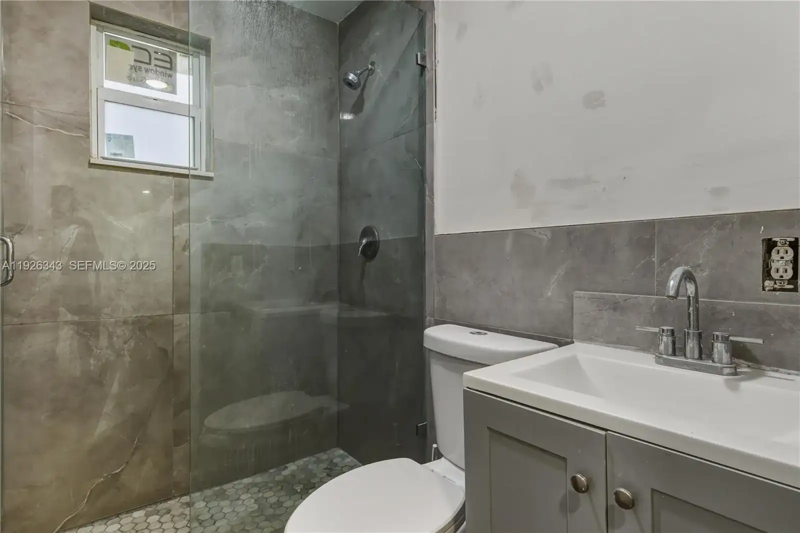 11961 SW 214th St, Miami FL 33177 photo 5