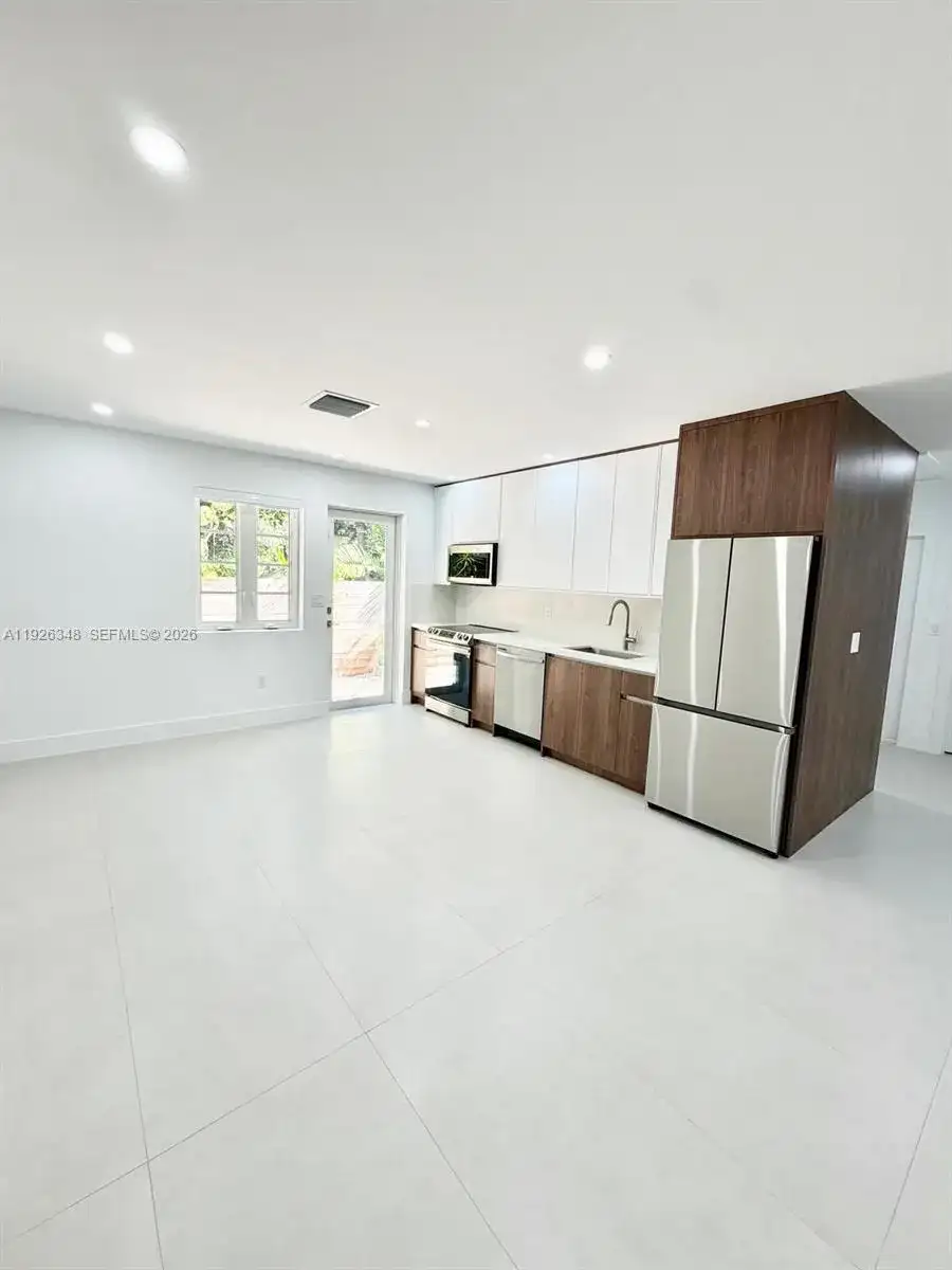 524 NE 65th St # 2, Miami FL 33138 photo 3