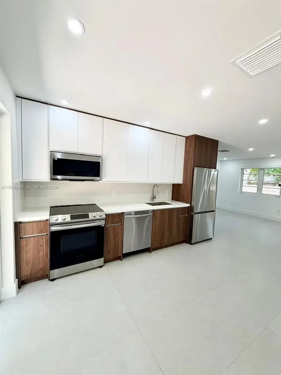 524 NE 65th St # 2, Miami FL 33138 photo 5