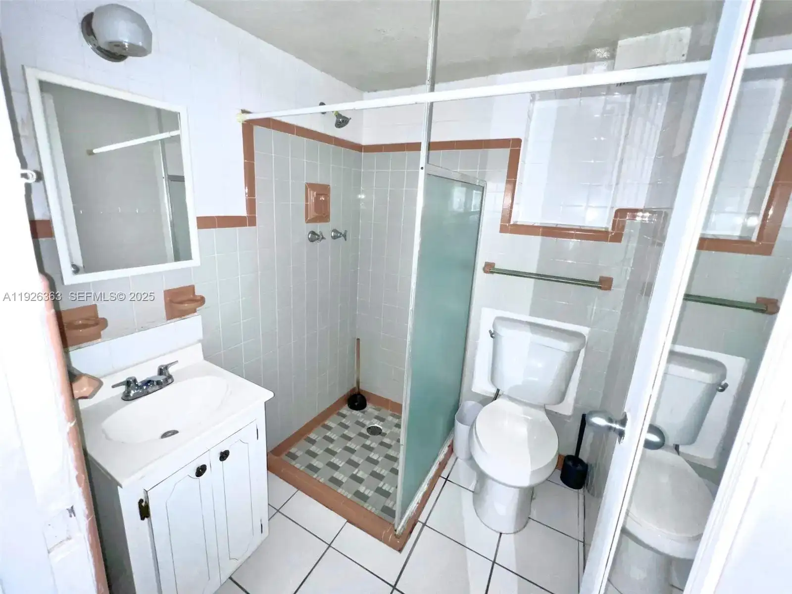 227 Phoenetia Ave # 3, Coral Gables FL 33134 photo 4