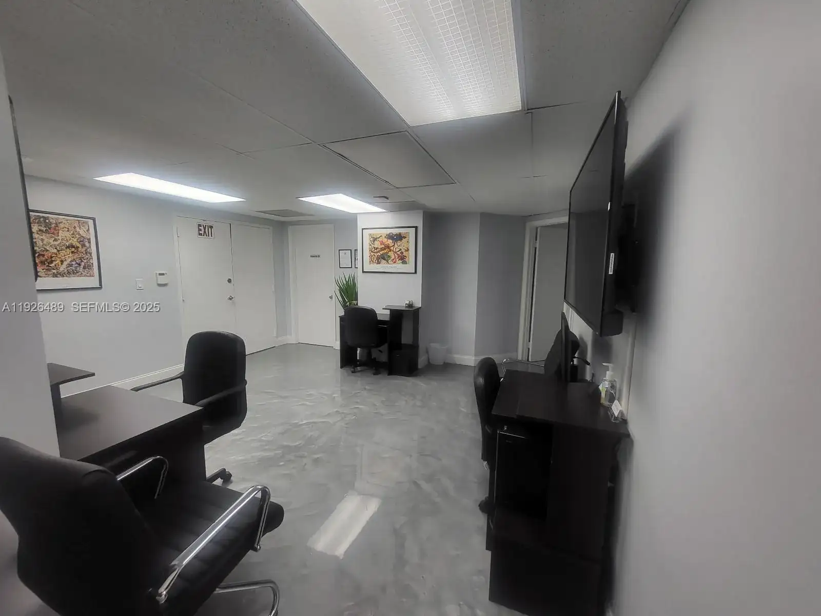 13499 Biscayne Blvd, North Miami FL 33181 photo 2