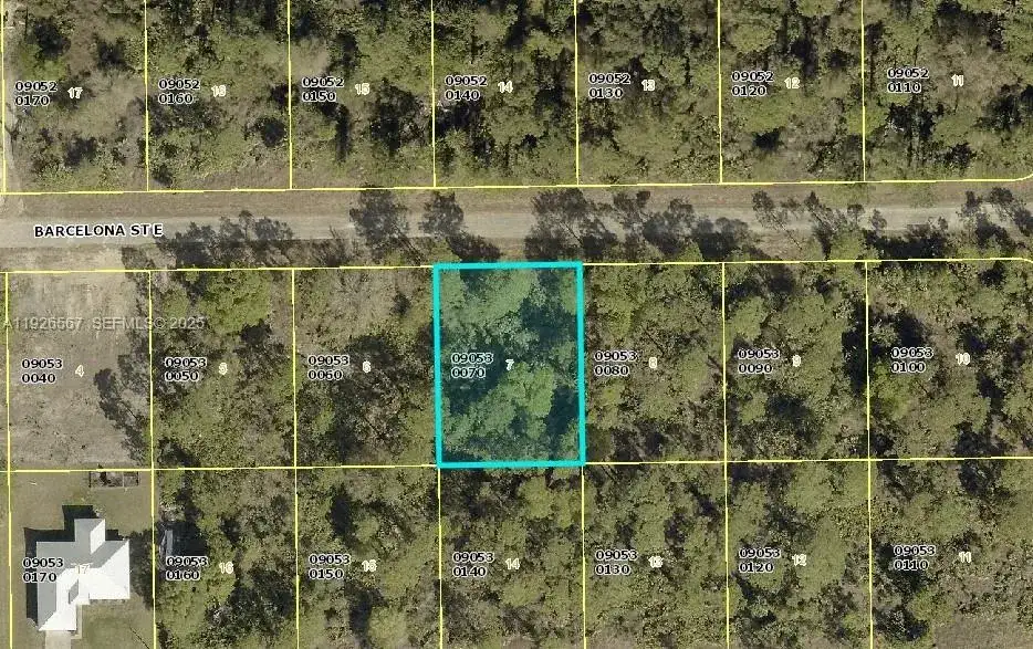 1020 Barcelona Street S, Lehigh Acres FL 33974 photo 2