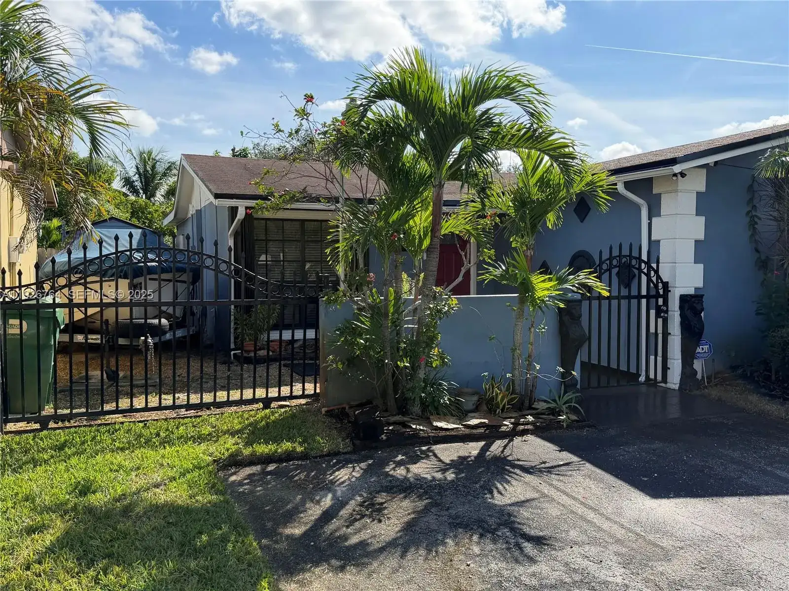 2926 NW 191st Ln, Miami Gardens FL 33056 photo 2