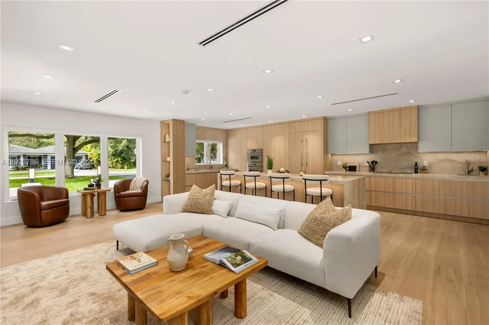6011 Maynada St, Coral Gables FL 33146 photo 5
