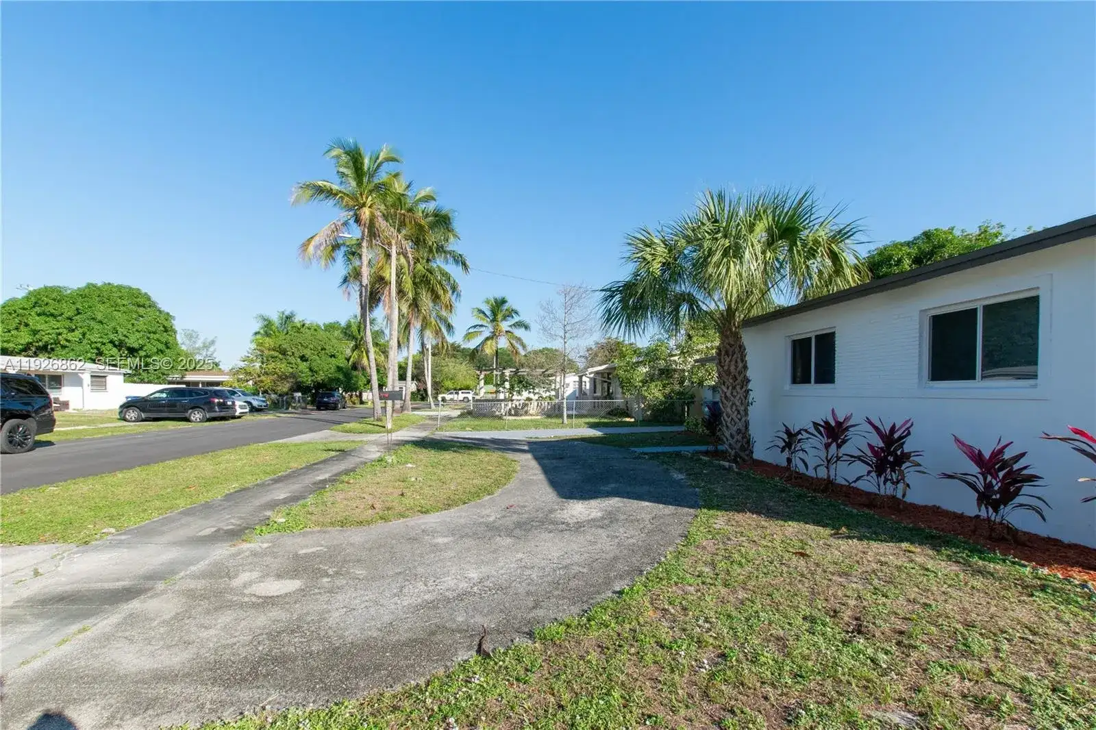 17231 NW 24th Pl, Miami Gardens FL 33056 photo 3