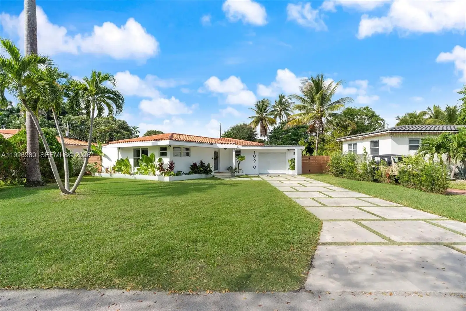 10650 NE 11th Ct, Miami Shores FL 33138 photo 2