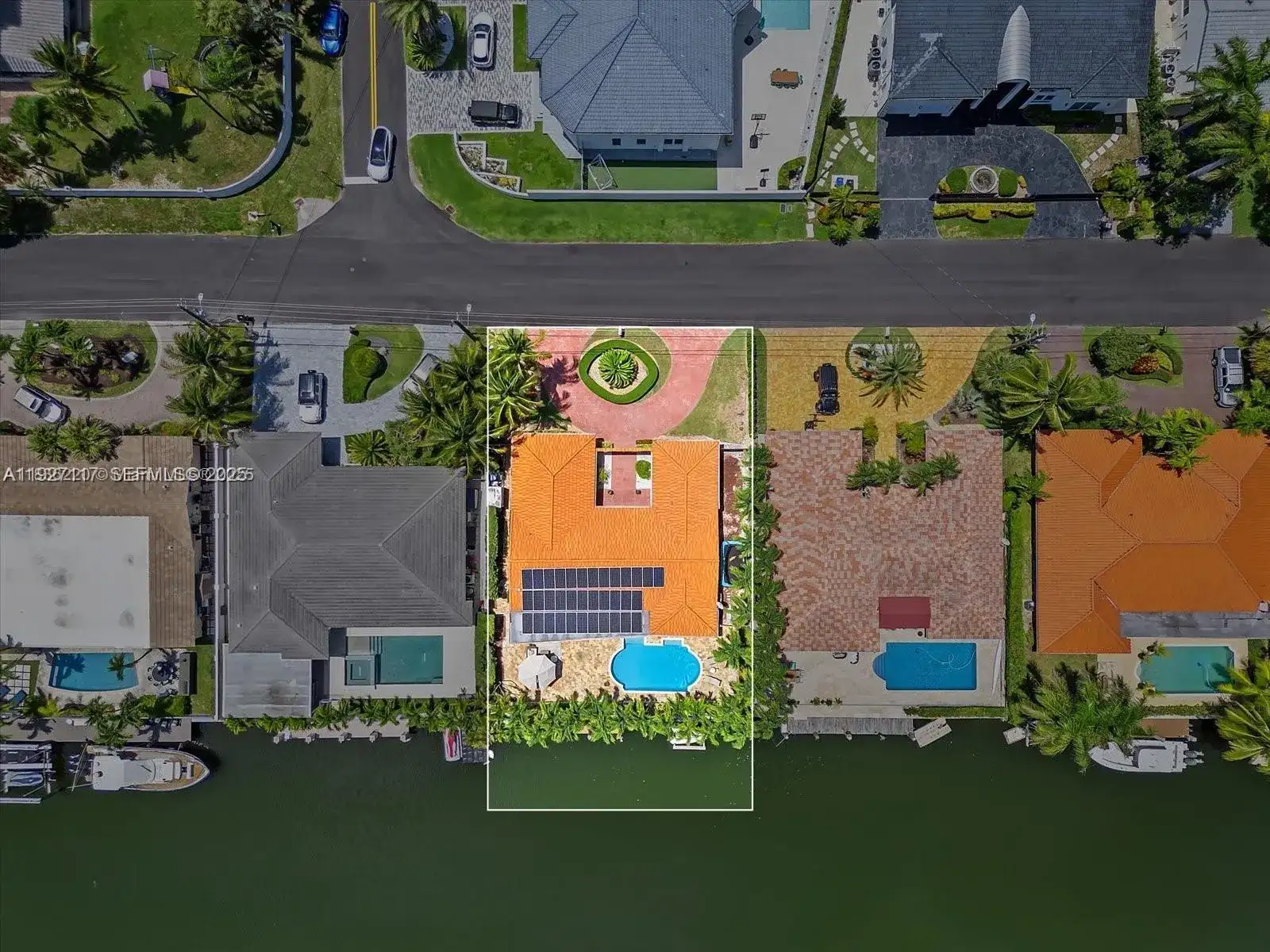 3220 NE 164th st, North Miami Beach FL 33160 photo 2