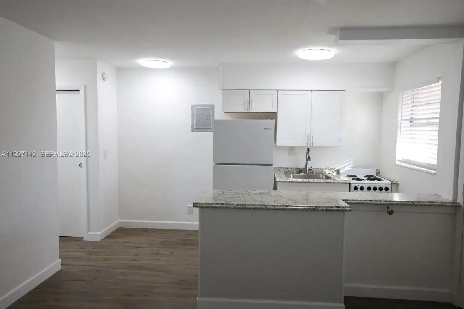 1235 W 66th St # 15, Hialeah FL 33012 photo 3