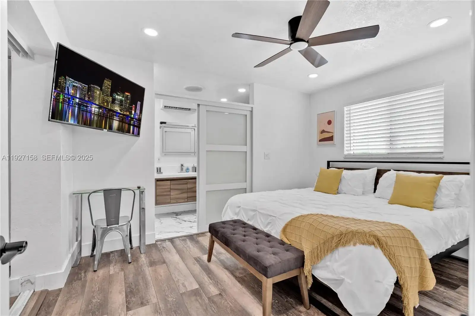 7831 Hope St, Hollywood FL 33024 photo 5