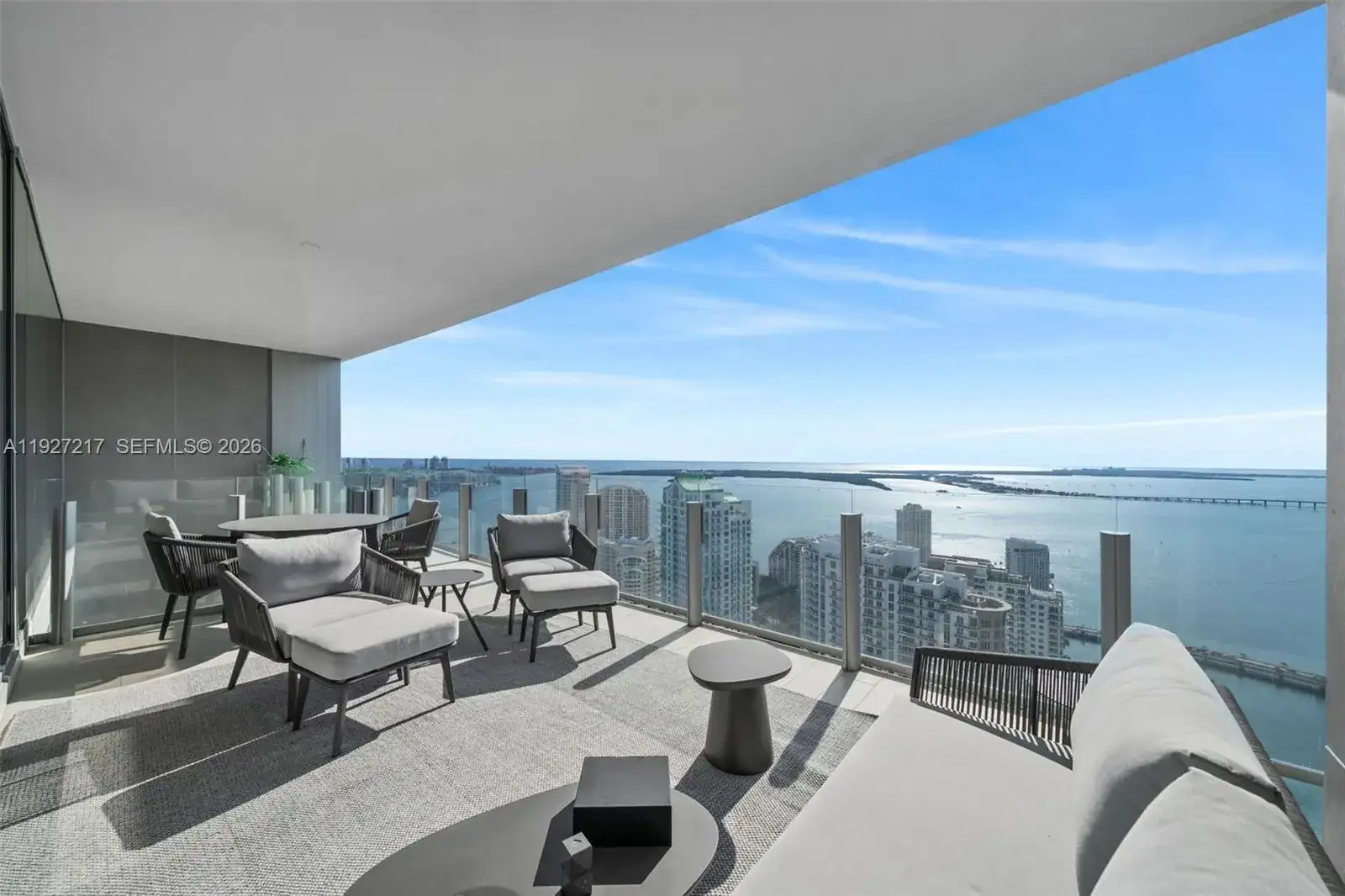 300 Biscayne Blvd Way # 4602, Miami FL 33131 photo 2