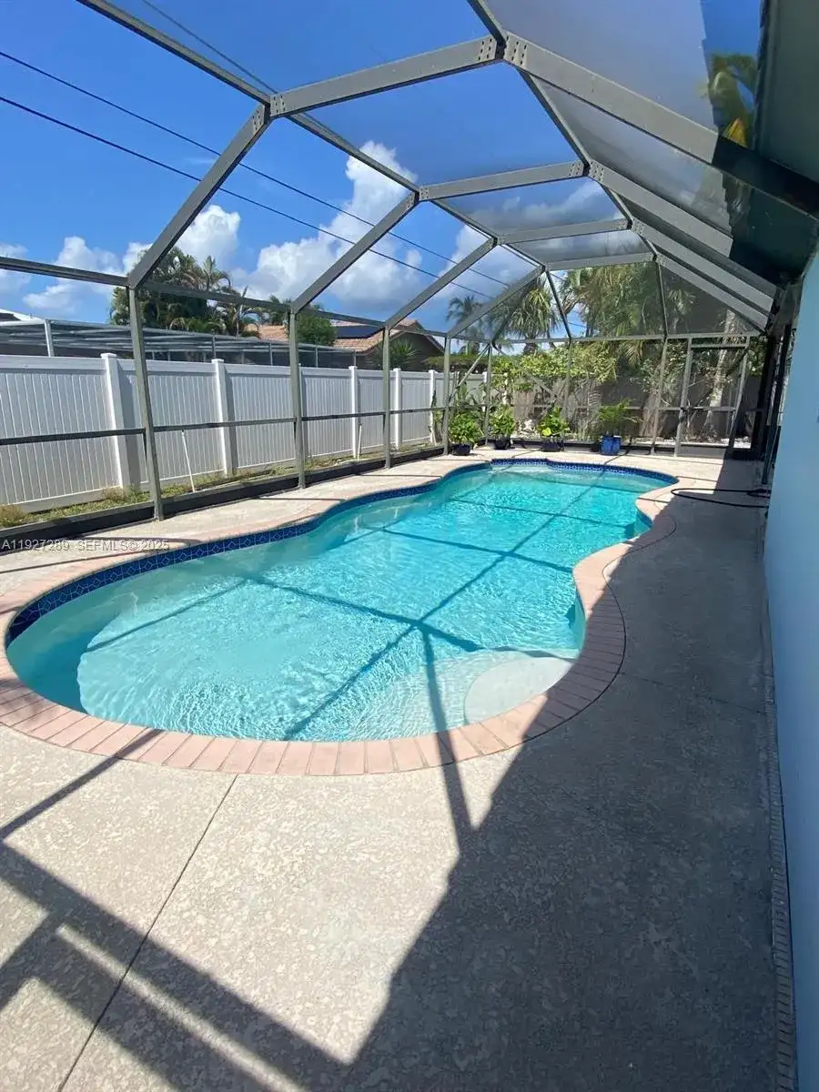 1641 NW 9th St, Boca Raton FL 33486 photo 2