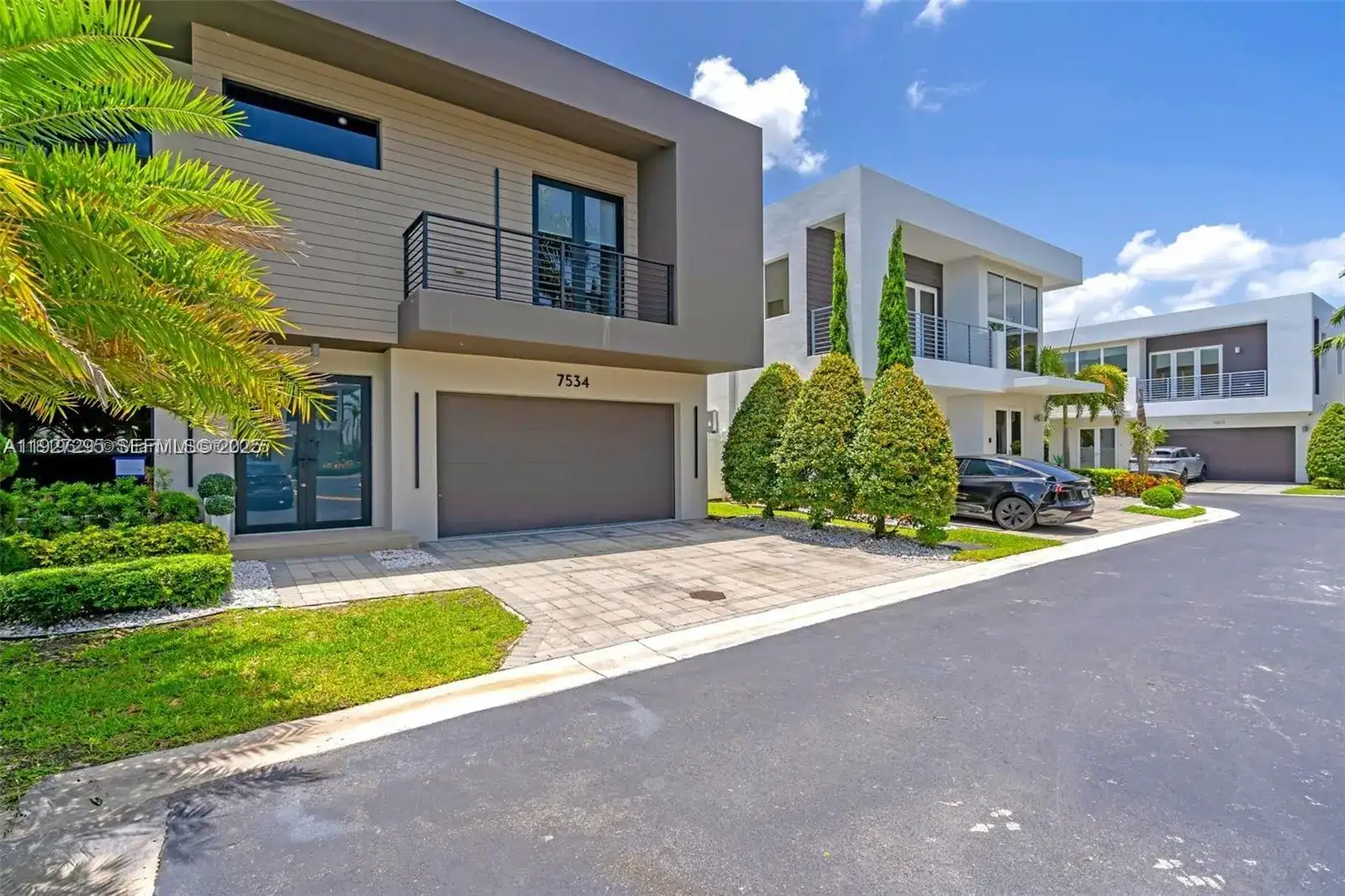 7534 NW 98th Ave # 7534, Doral FL 33178 photo 2