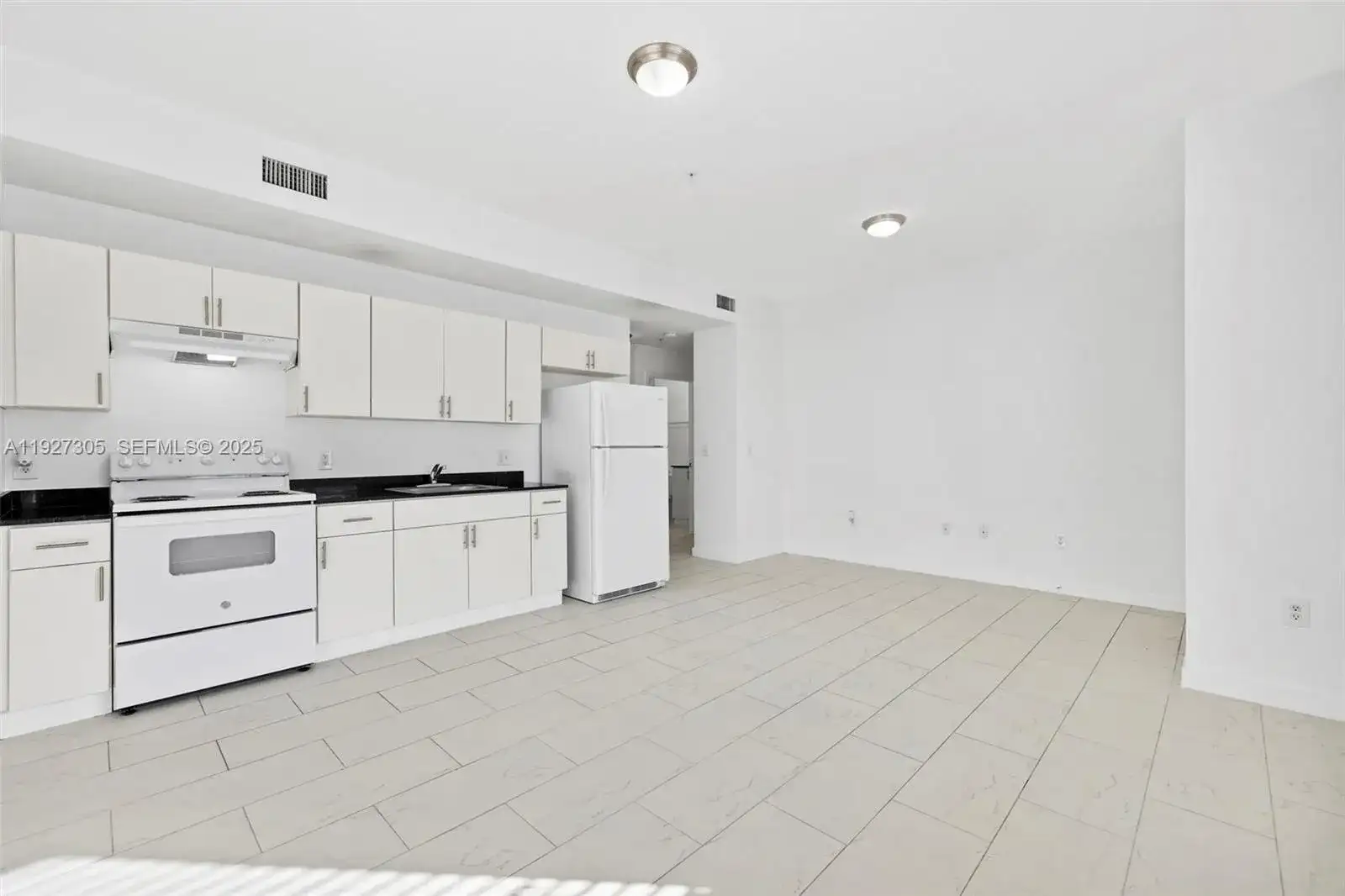 405 E 7th St # 206, Hialeah FL 33010 photo 2