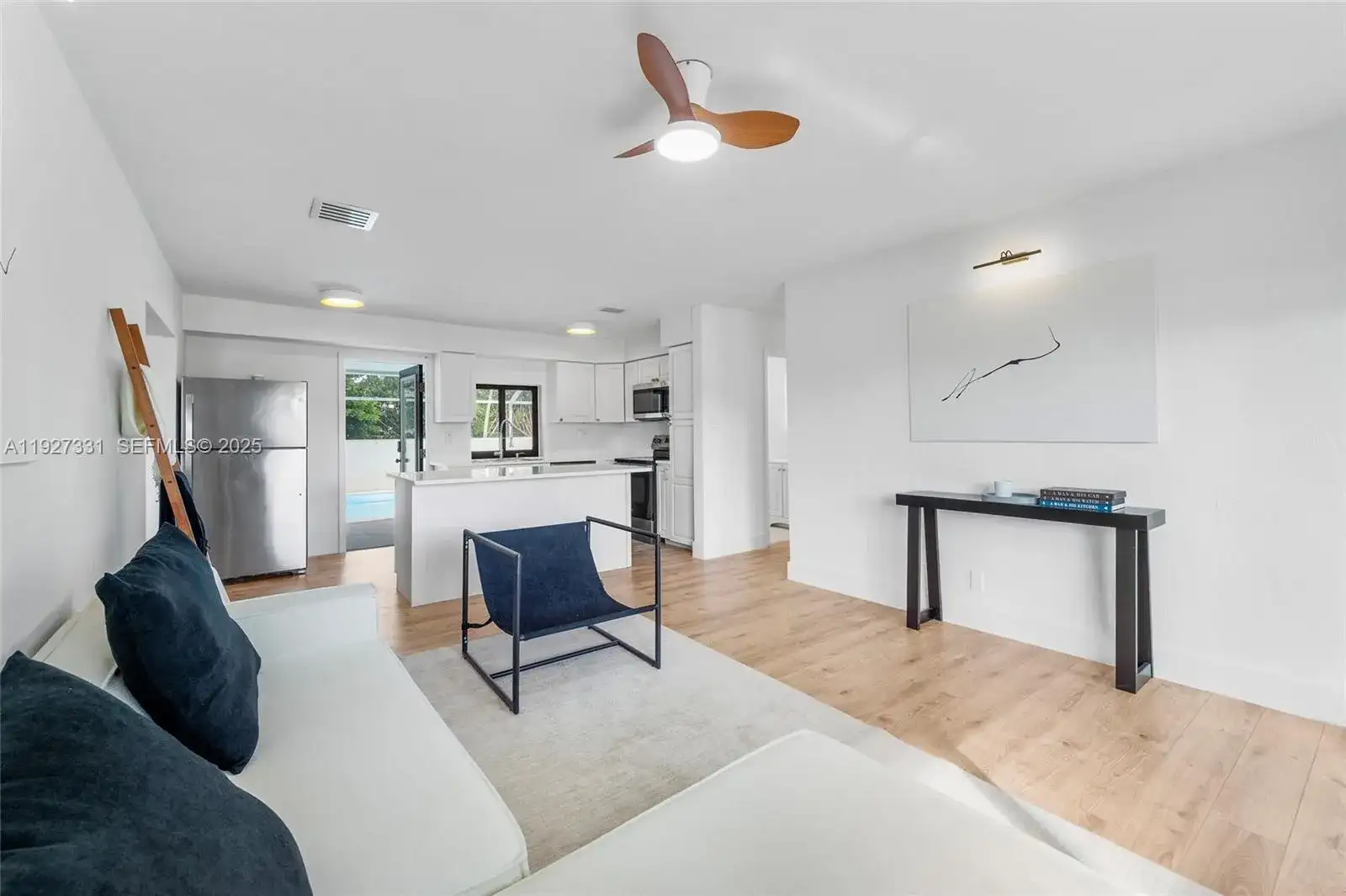9915 SW 212th St, Cutler Bay FL 33189 photo 2