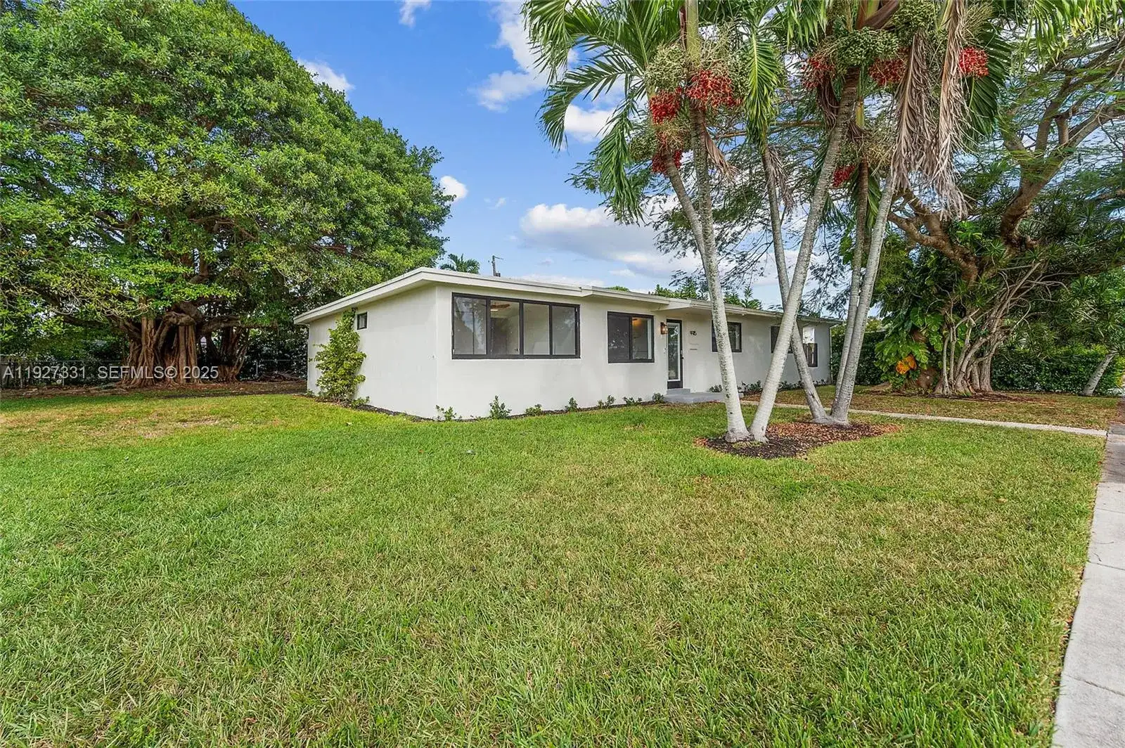 9915 SW 212th St, Cutler Bay FL 33189 photo 3