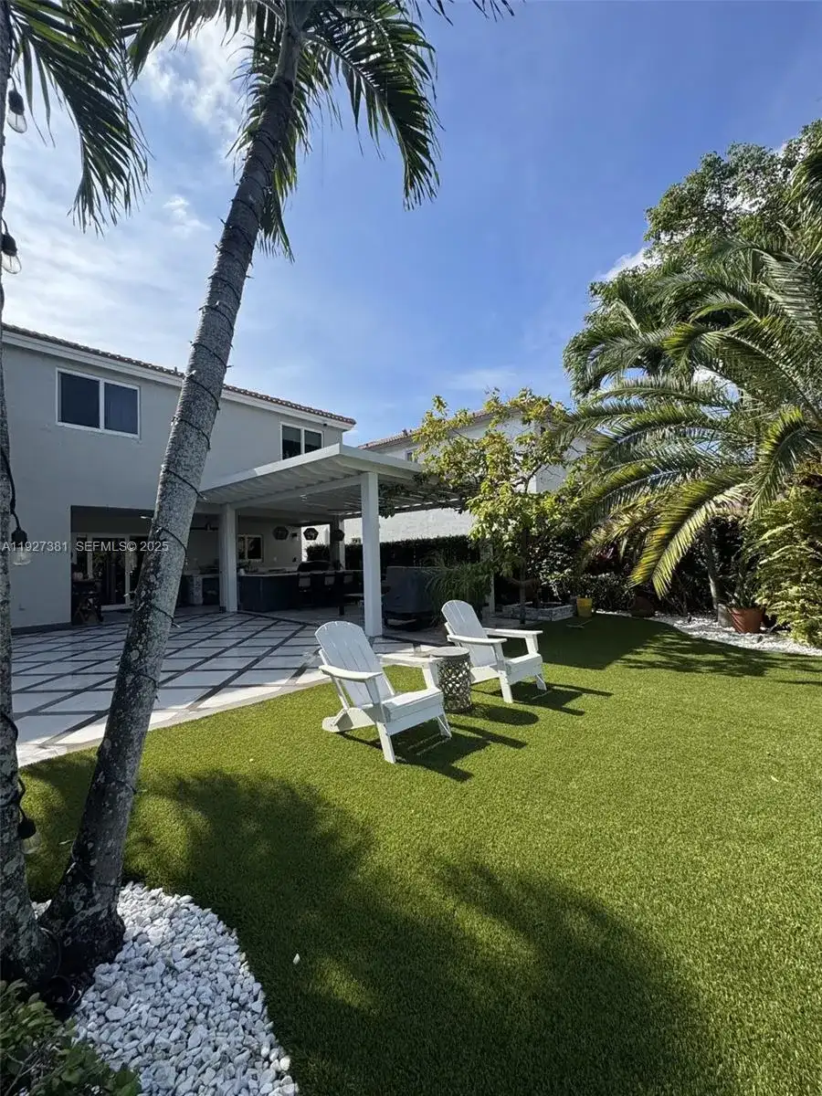 10973 NW 53rd Ln, Doral FL 33178 photo 4