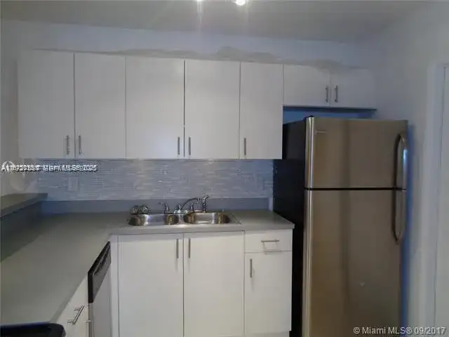 15205 NE 6th Ave # D212, Miami FL 33162 photo 3