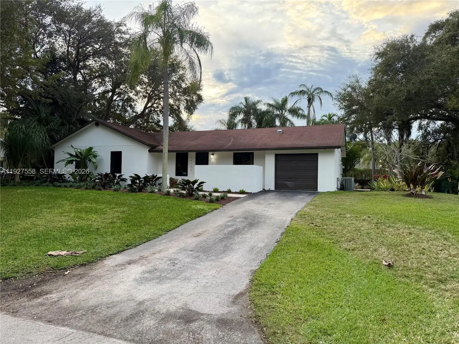 18100 SW 87th Ct, Palmetto Bay FL 33157 photo 4