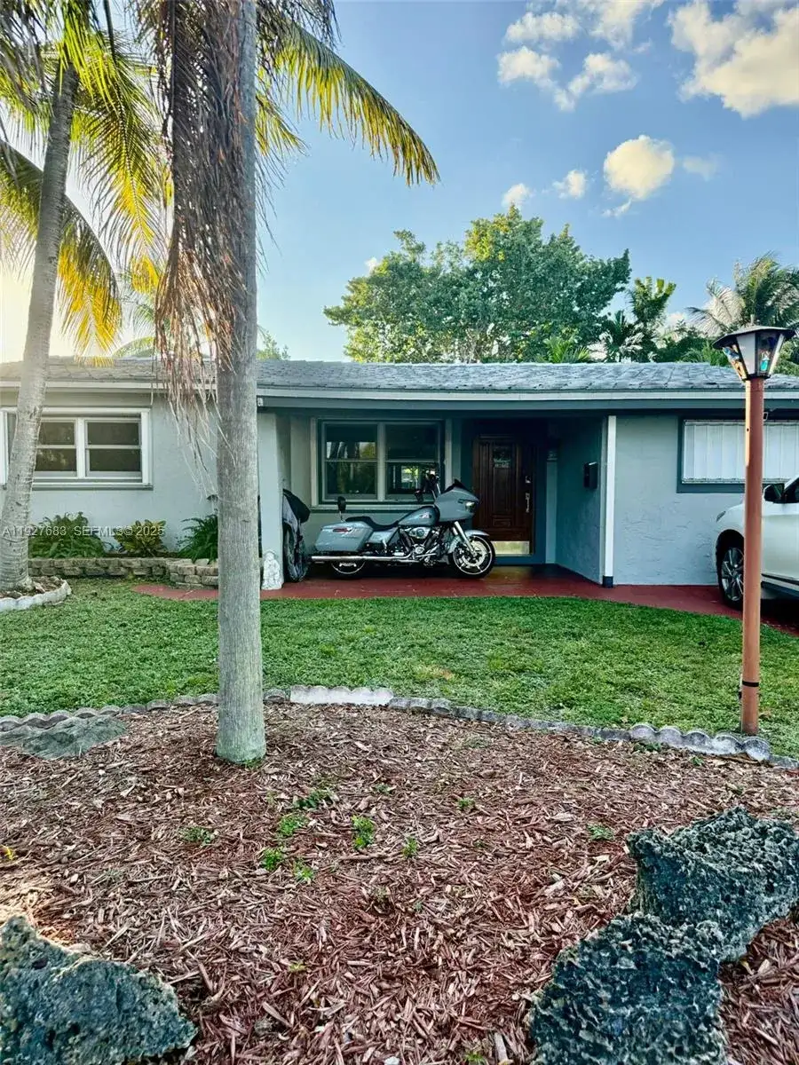4721 SW 34th Dr, Dania Beach FL 33312 photo 4