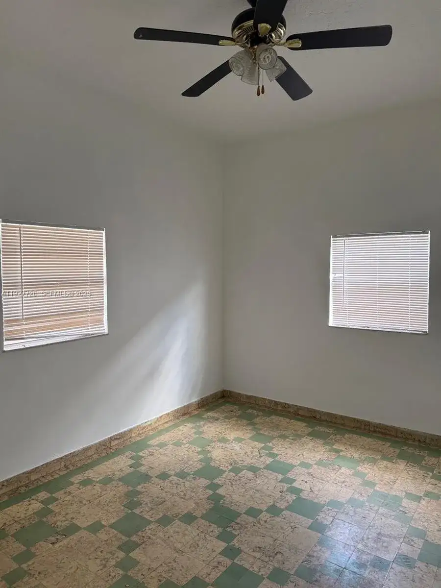 2978 NW 28th St, Miami FL 33142 photo 5