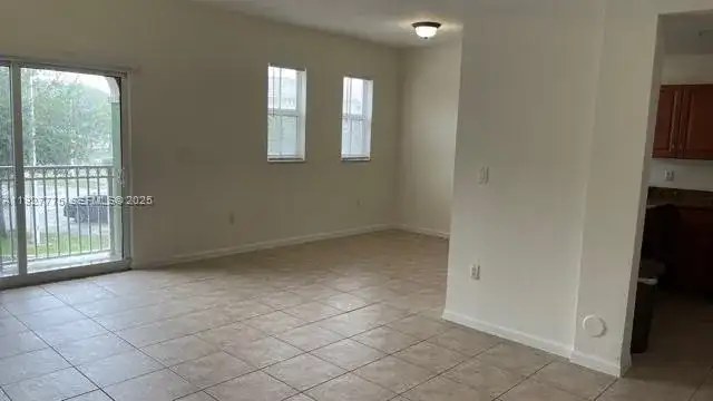 11201 NW 83rd St # 205, Doral FL 33178 photo 4