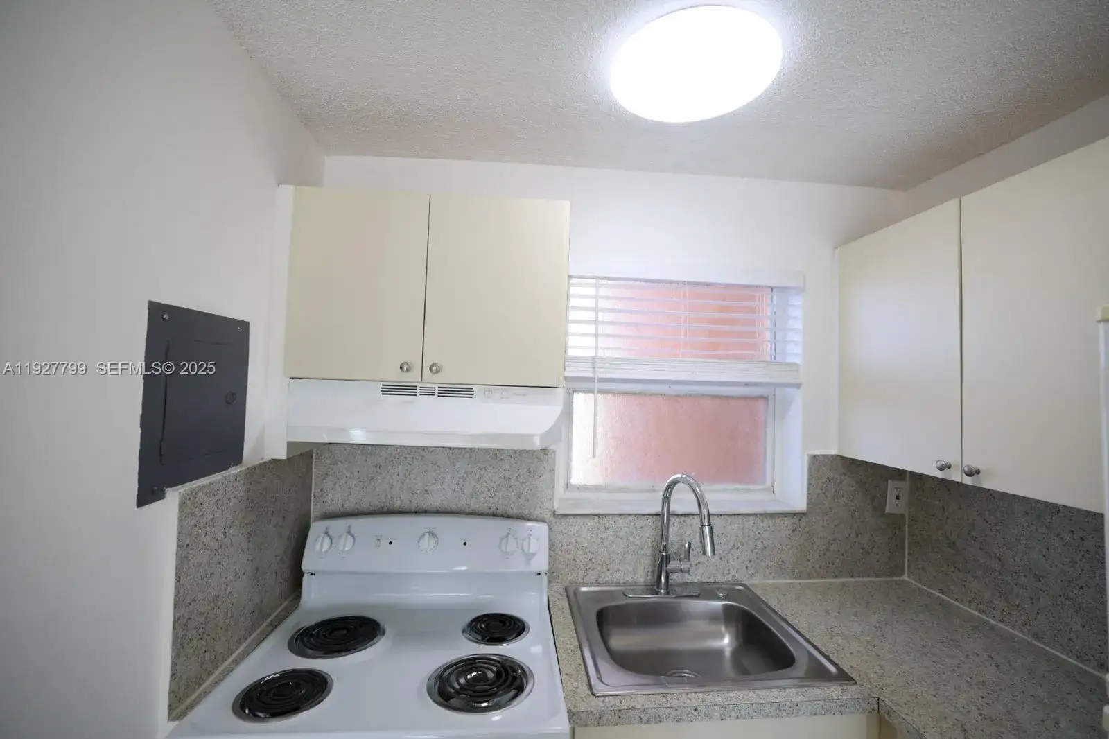 3501 W 11th Ave # 204, Hialeah FL 33012 photo 2