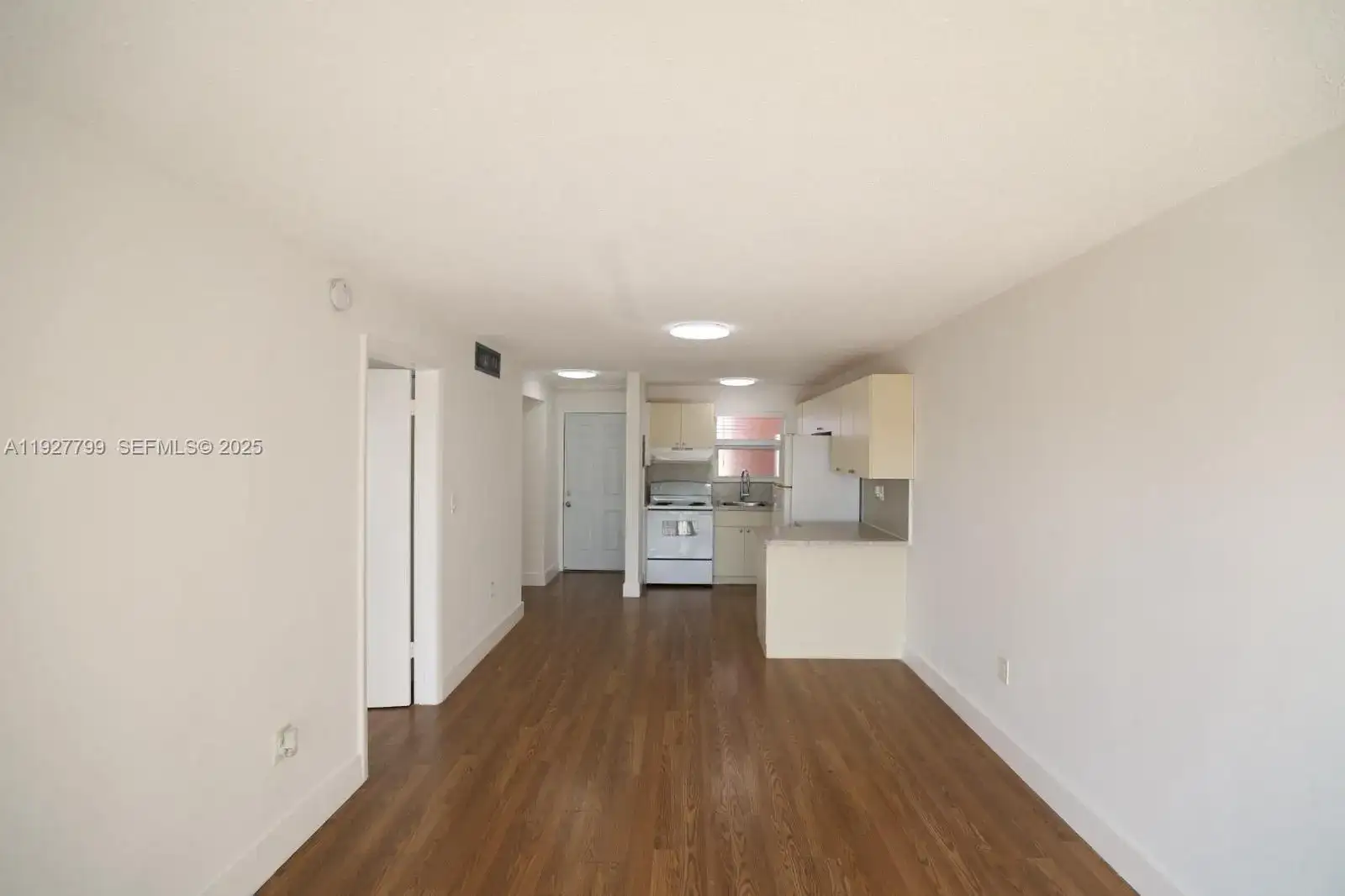 3501 W 11th Ave # 204, Hialeah FL 33012 photo 4