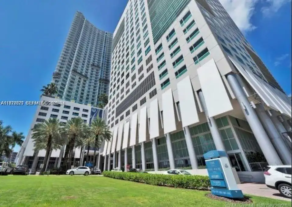 185 SW 7th St # 1406, Miami FL 33130 photo 2