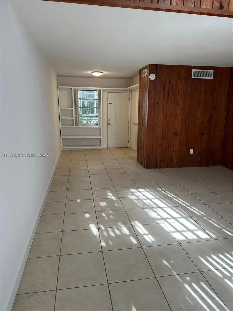 1514 Salzedo St # 2, Coral Gables FL 33134 photo 2