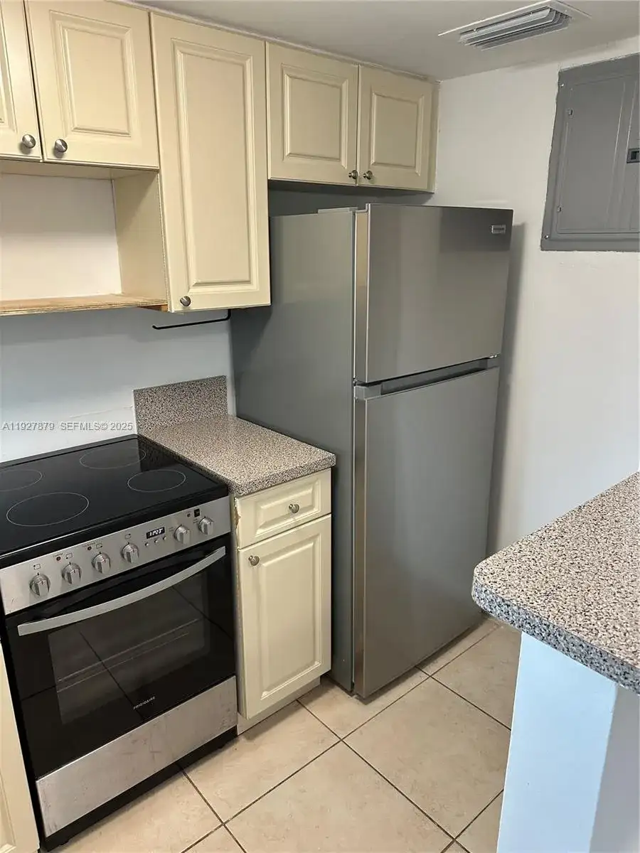 1514 Salzedo St # 2, Coral Gables FL 33134 photo 3