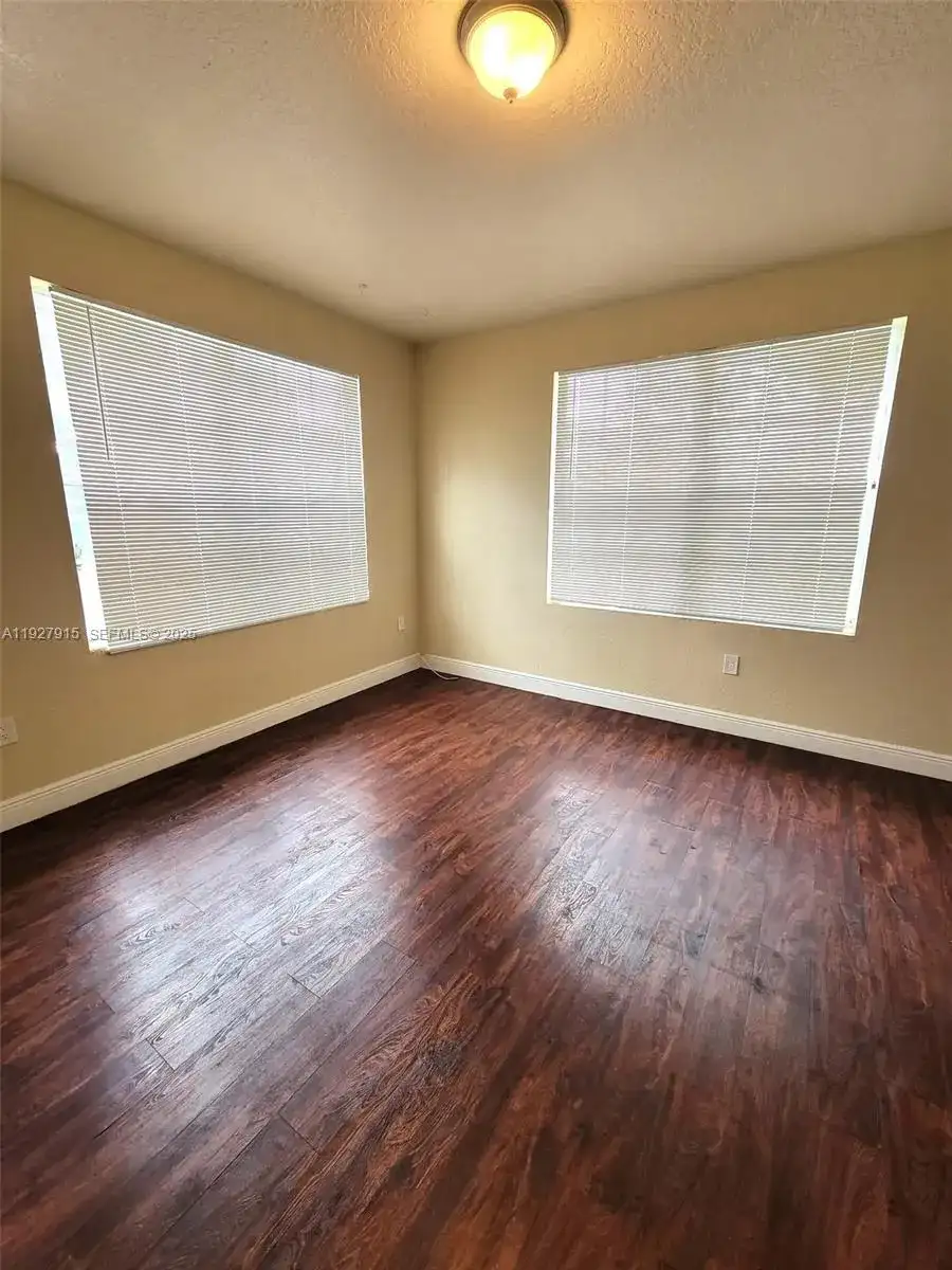 237 NW 10th Ave # 1, Miami FL 33128 photo 4