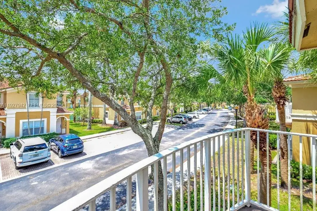 12832 SW 30th St # 118, Miramar FL 33027 photo 2