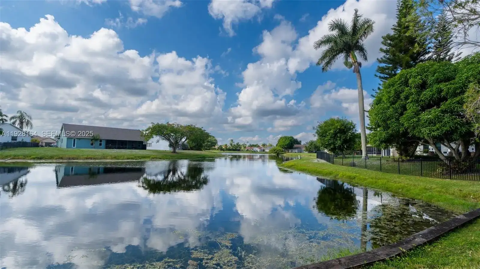 19907 Villa Lante Pl, Boca Raton FL 33434 photo 2