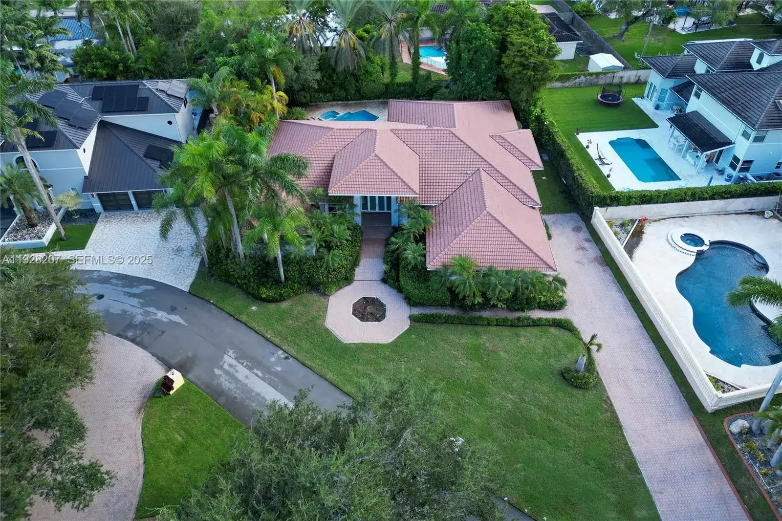7440 SW 170th Ter, Palmetto Bay FL 33157 photo 5