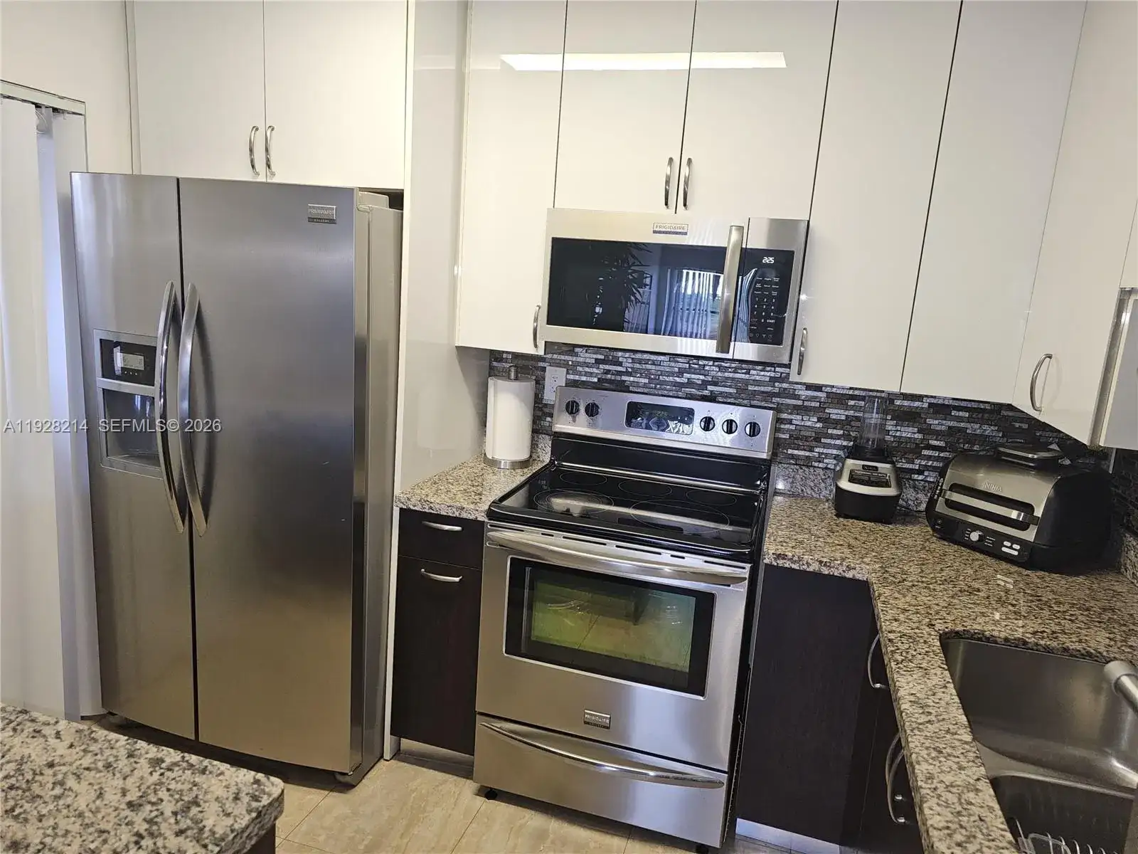 20160 NE 3rd Ct # 8, Miami FL 33179 photo 2