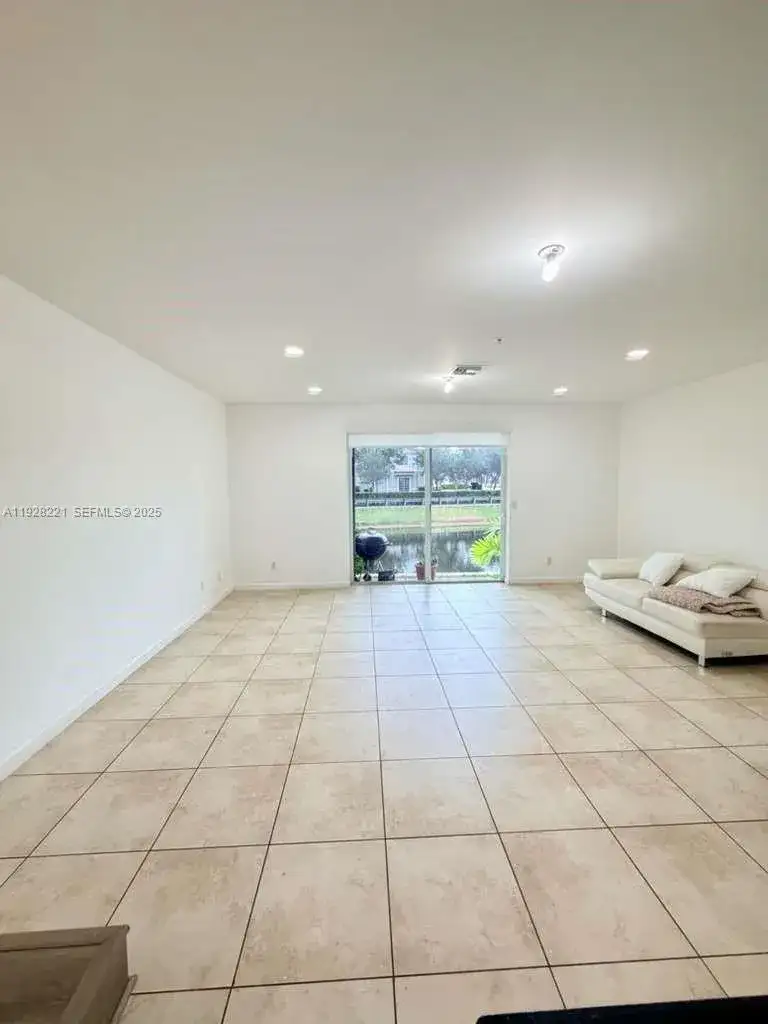 2735 SW 81st Ter # 2737, Miramar FL 33025 photo 3